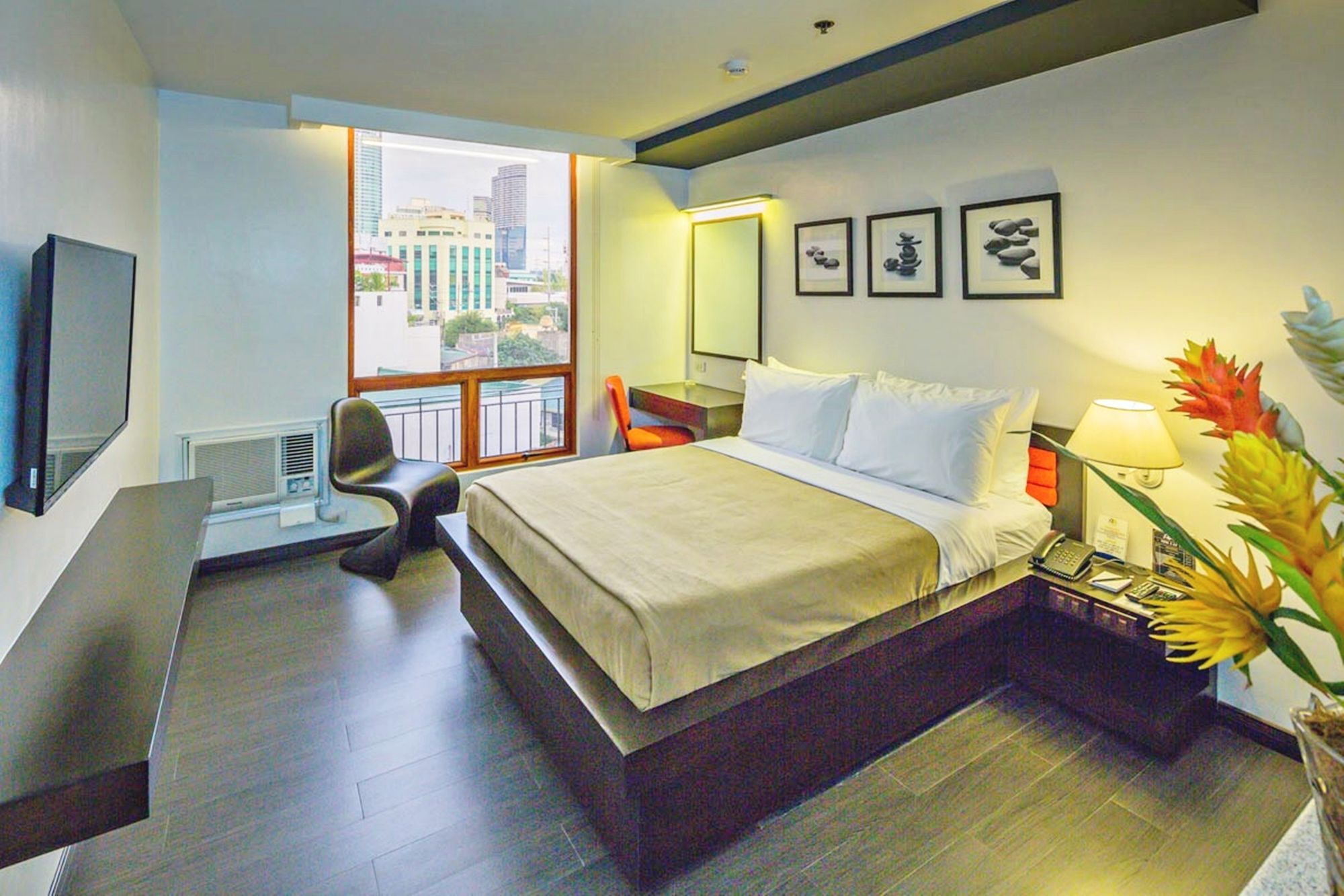 Ritz Astor Hotel Makati City Dış mekan fotoğraf